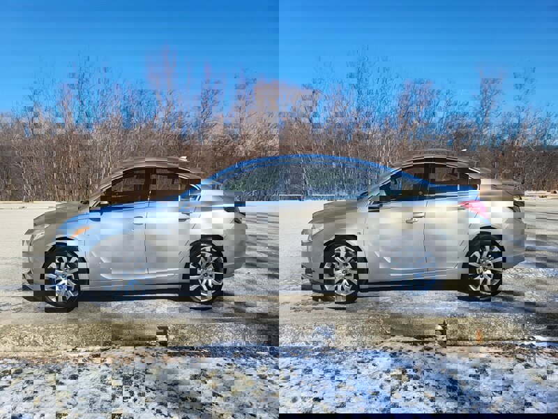 Used 2011 Buick Regal CXL w/ RL6 Preferred Equipment Group image 3