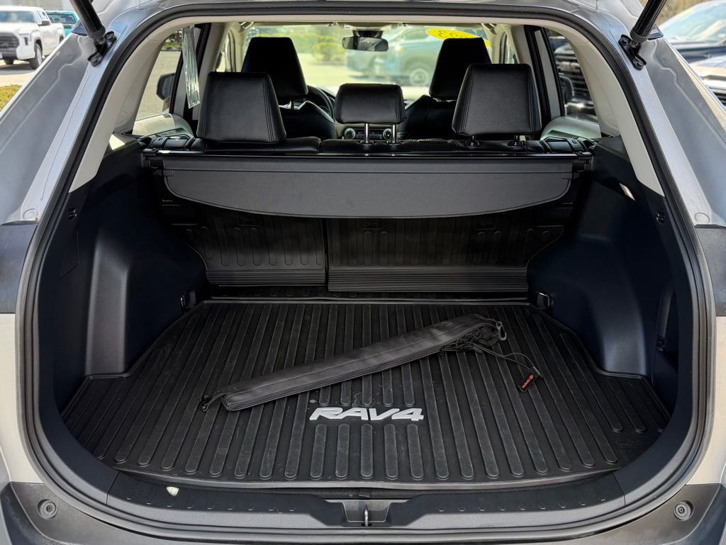 Certified 2023 Toyota RAV4 XLE w/ Convenience Package AWD/4WD image 5