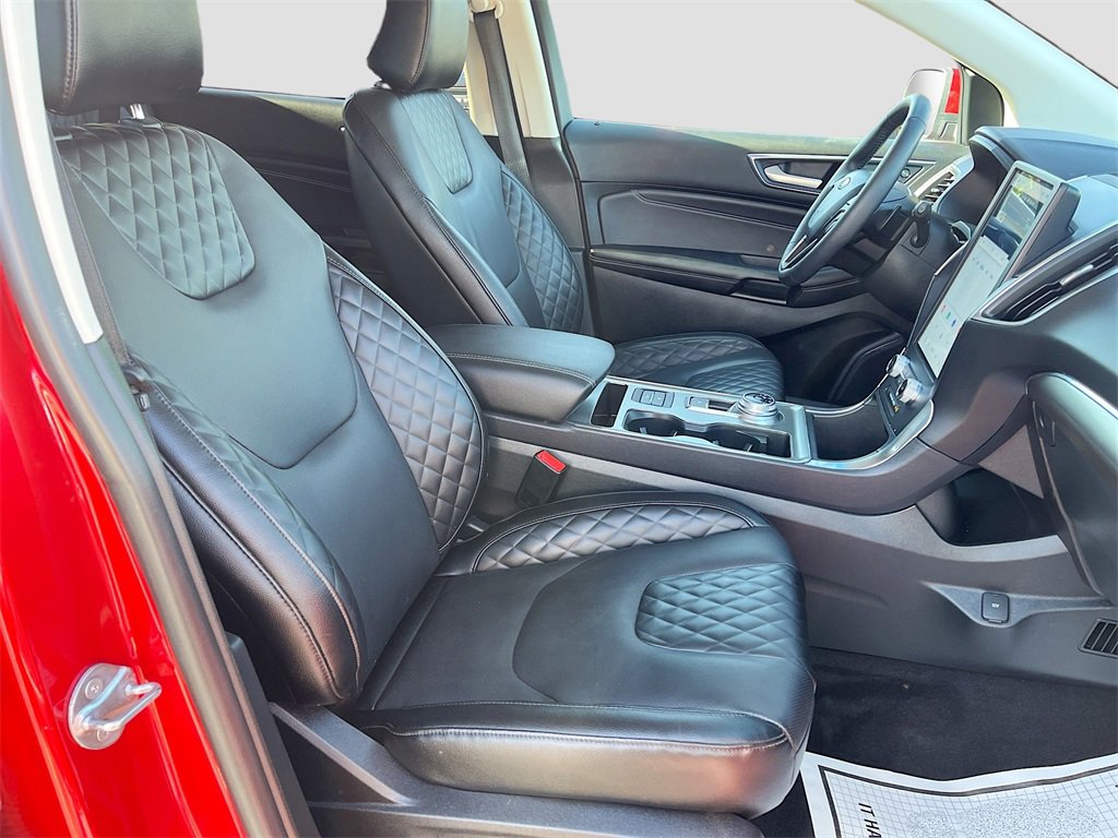Used 2024 Ford Edge Titanium w/ Equipment Group 301A image 27