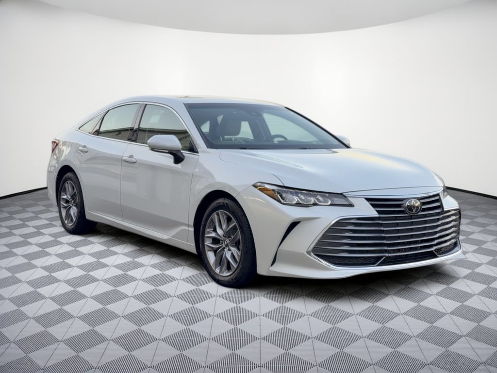 Used 2019 Toyota Avalon XLE w/ Moonroof Package FWD image 7