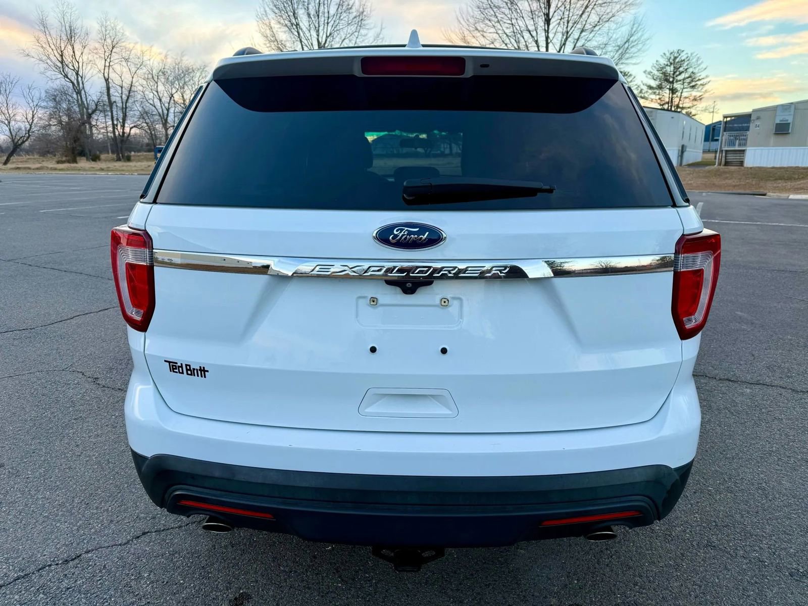 Used 2016 Ford Explorer FWD image 7