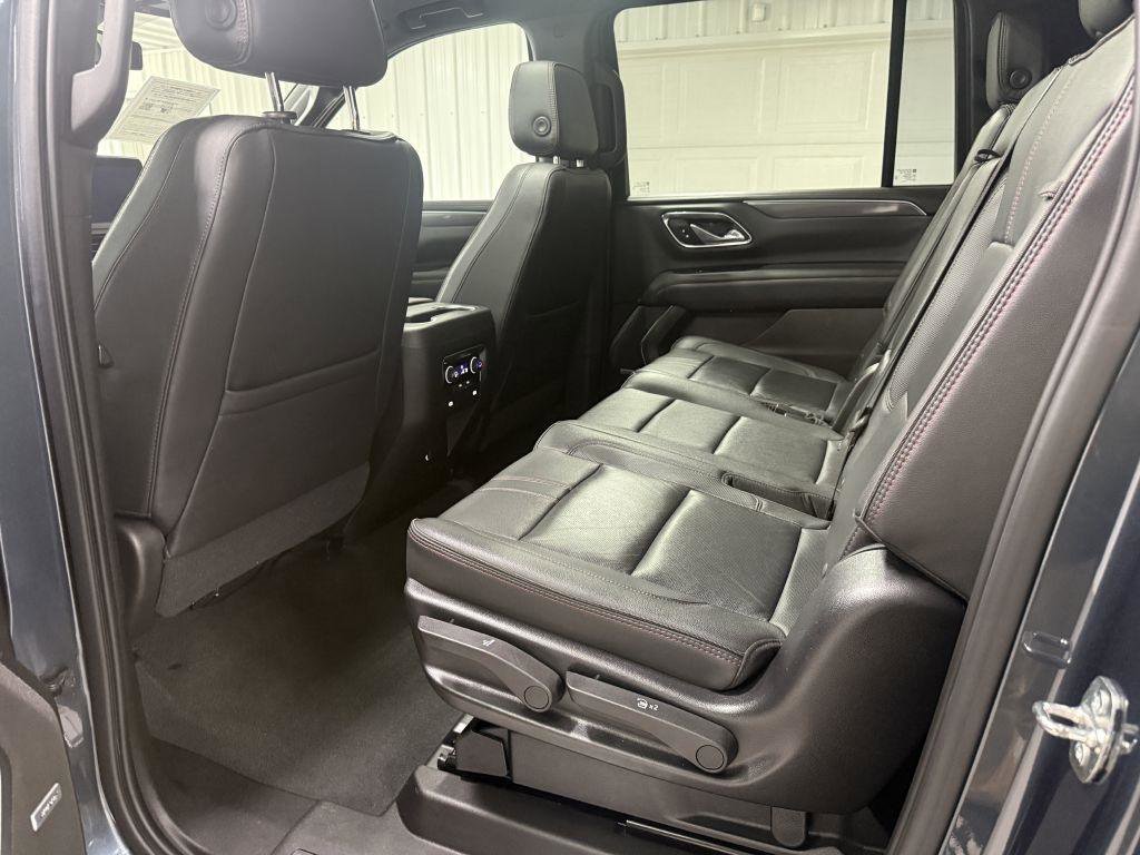 Used 2021 Chevrolet Suburban RST AWD/4WD image 22