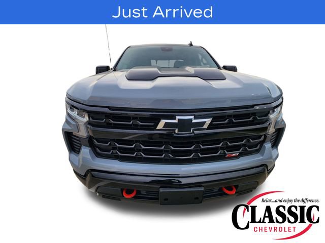 Used 2024 Chevrolet Silverado 1500 LT Trail Boss w/ Convenience Package II image 3
