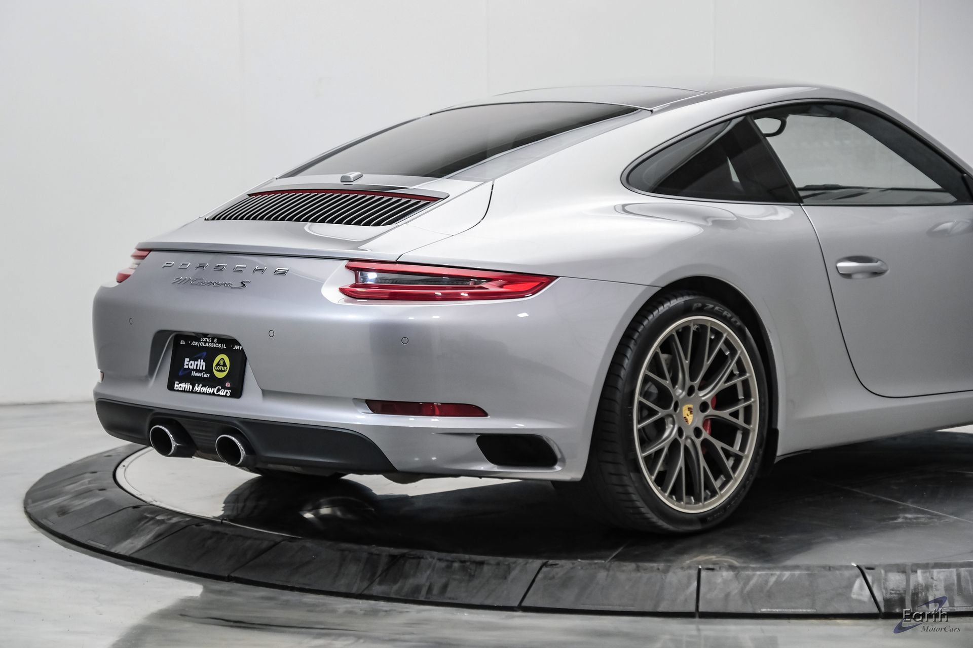 Used 2017 Porsche 911 Carrera S RWD image 16