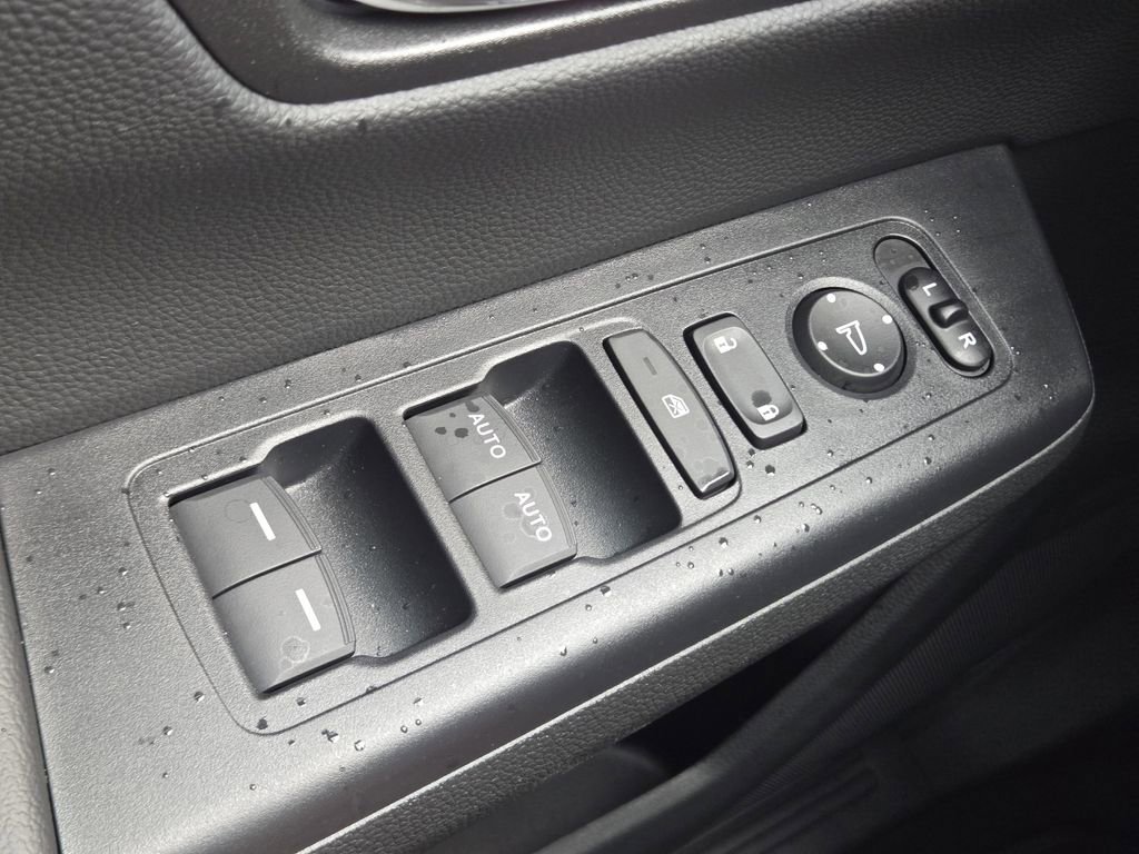 Used 2026 Honda CR-V EX image 32