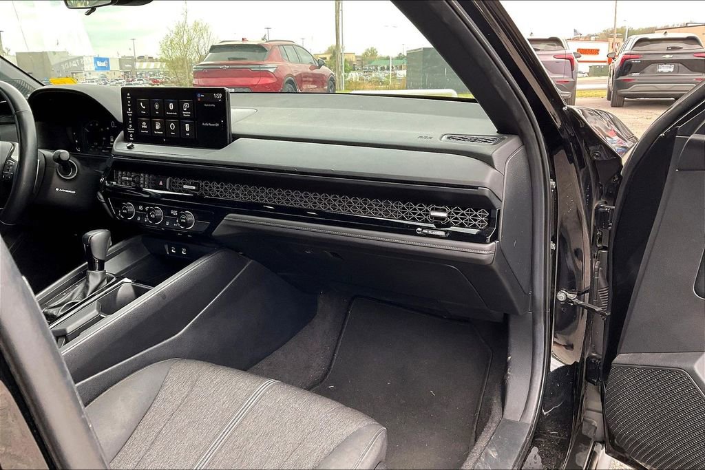 Used 2024 Honda Accord Sport image 16