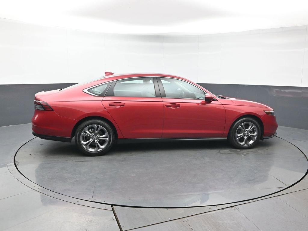 Certified 2023 Honda Accord EX image 7