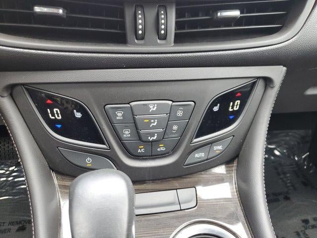 Used 2019 Buick Envision Essence FWD image 30