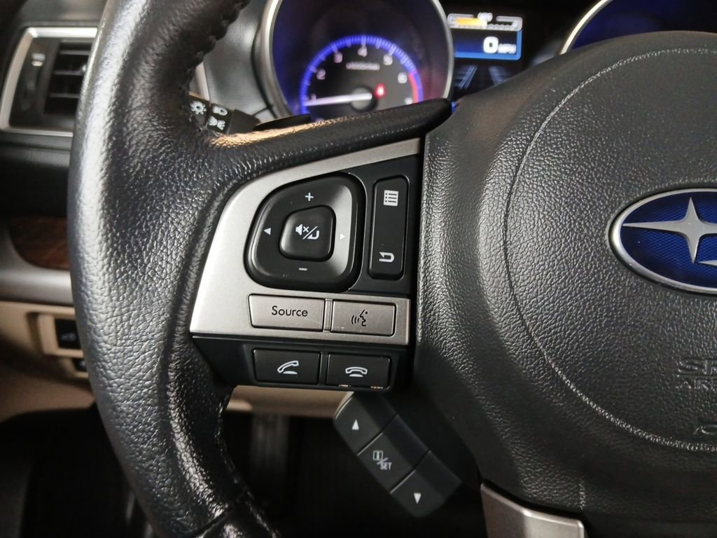 Used 2017 Subaru Outback 2.5i Limited AWD/4WD image 11