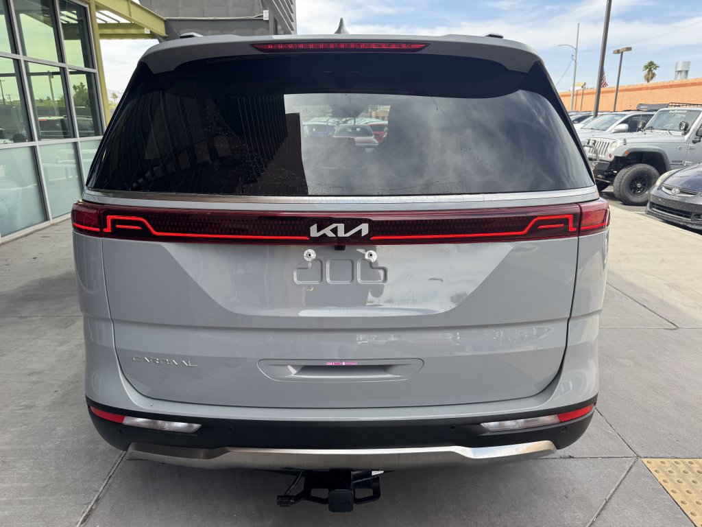Used 2024 Kia Carnival SX Prestige FWD image 13