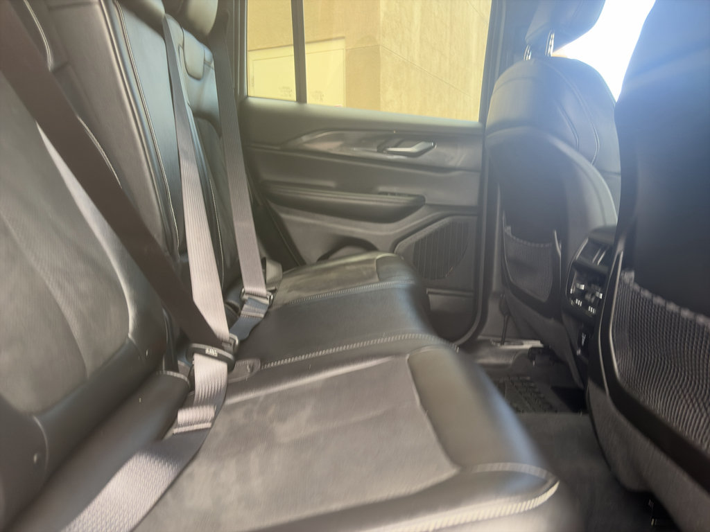 Used 2023 Jeep Grand Cherokee Altitude AWD/4WD image 27