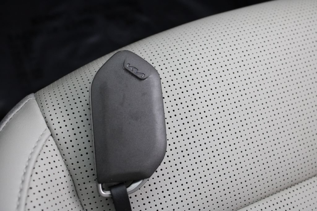Used 2025 Kia Sorento S w/ Panoramic Sunroof Package FWD image 31
