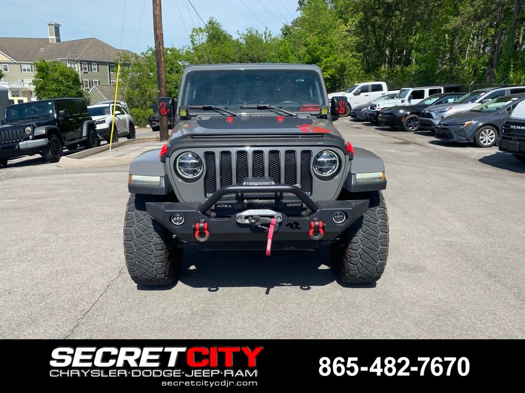 Used 2018 Jeep Wrangler Unlimited Sahara AWD/4WD image 2