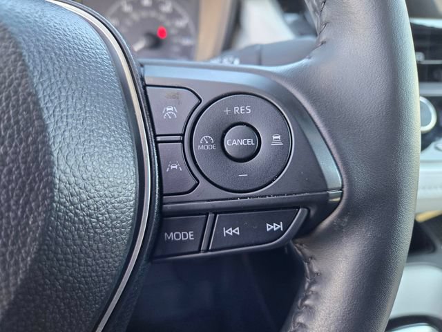 Certified 2025 Toyota Corolla SE w/ Convenience Package FWD image 32
