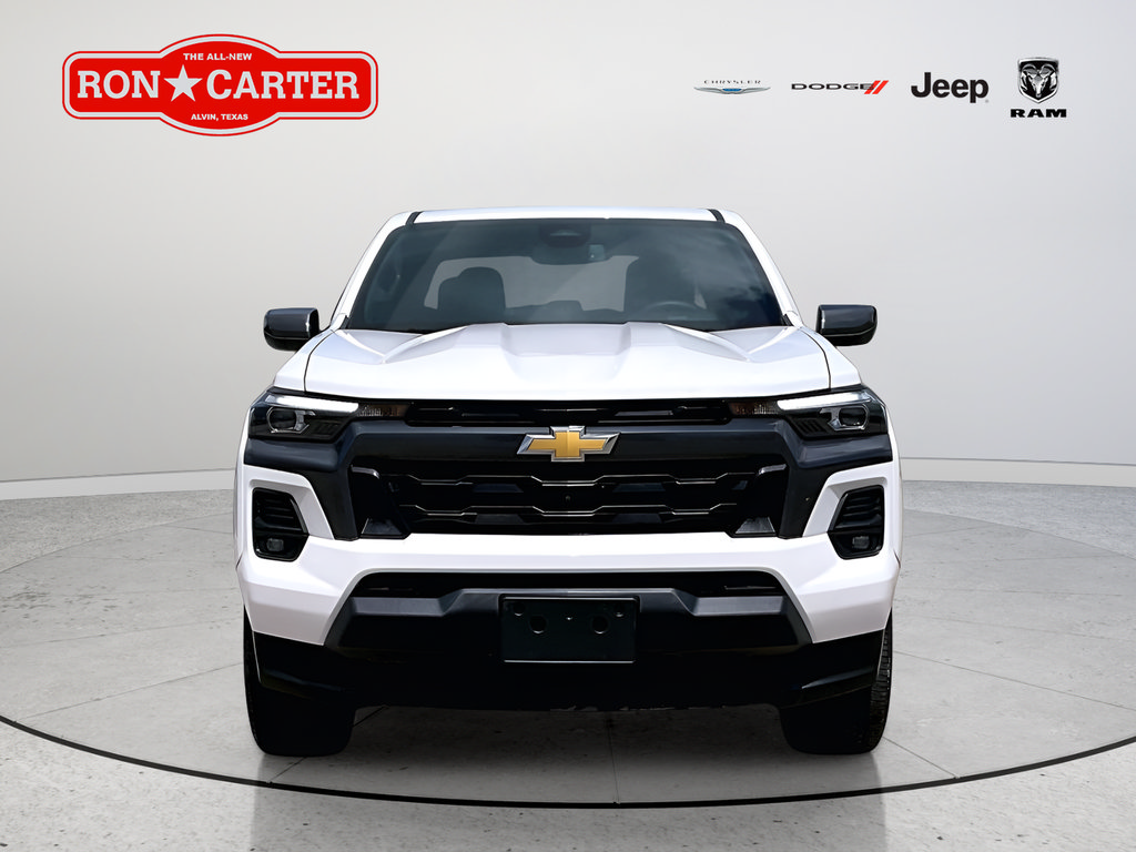 Used 2024 Chevrolet Colorado LT w/ LT Convenience Package III RWD image 2