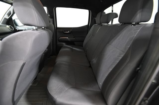 Used 2019 Toyota Tacoma TRD Off-Road AWD/4WD image 9