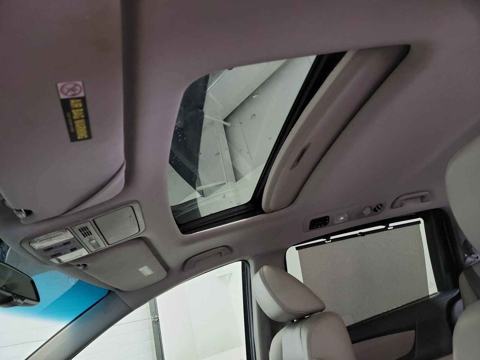 Used 2011 Honda Odyssey EX-L image 24