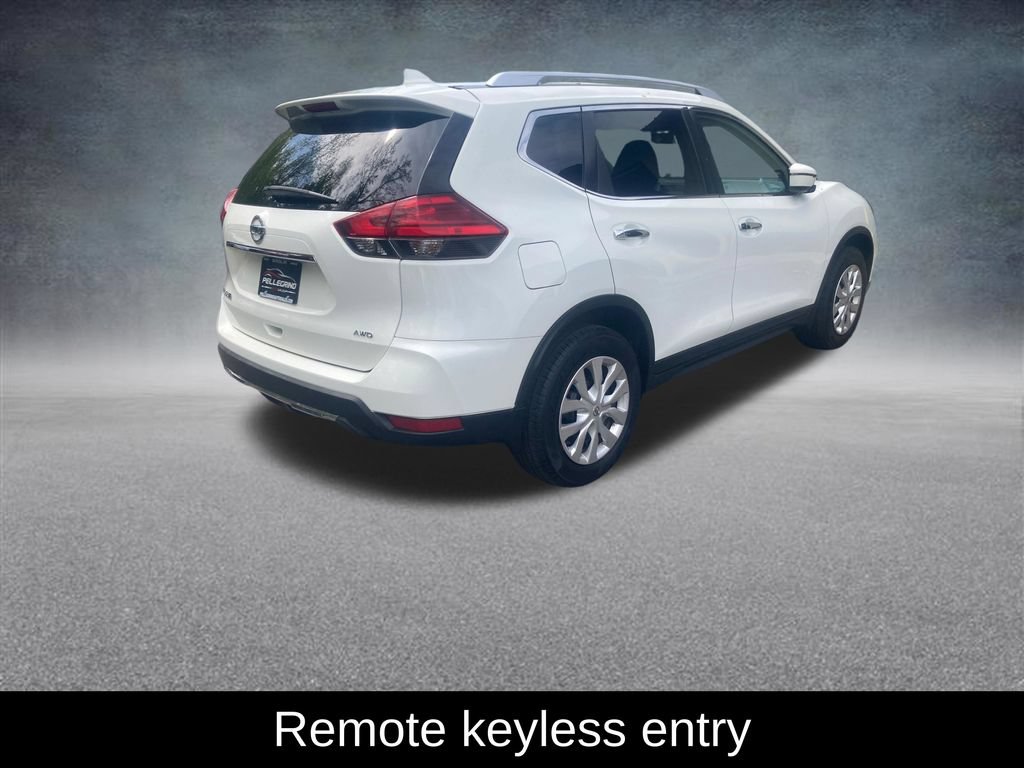 Used 2017 Nissan Rogue S w/ S Appearance Package AWD/4WD image 6