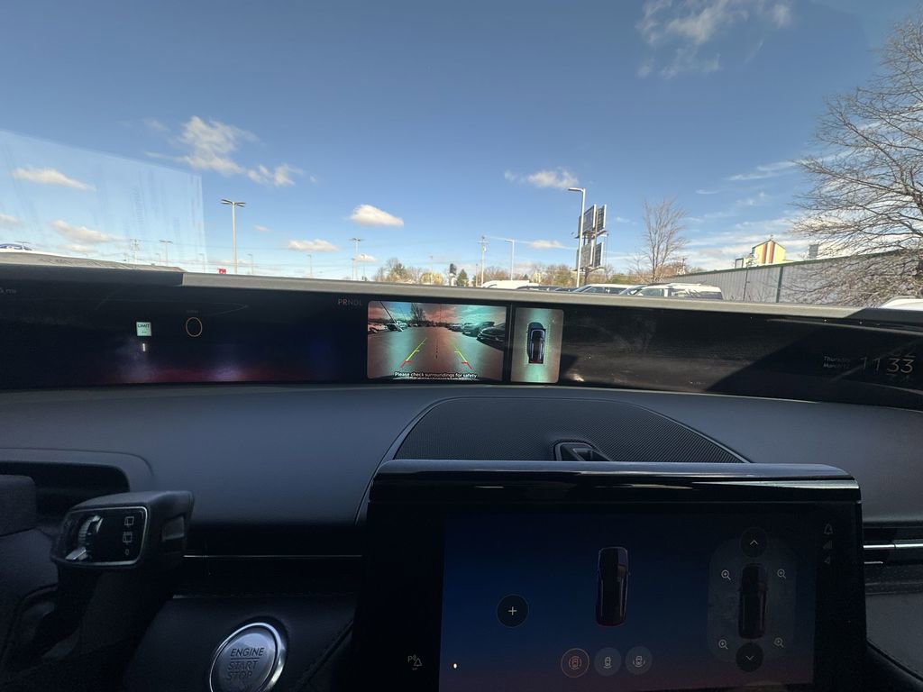 Used 2025 Lincoln Nautilus Premier w/ Jet Appearance Package image 23