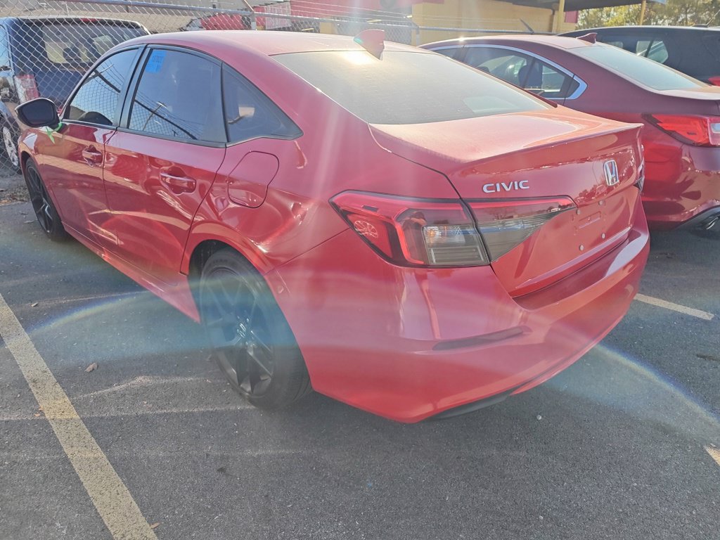 Used 2023 Honda Civic Sport image 4