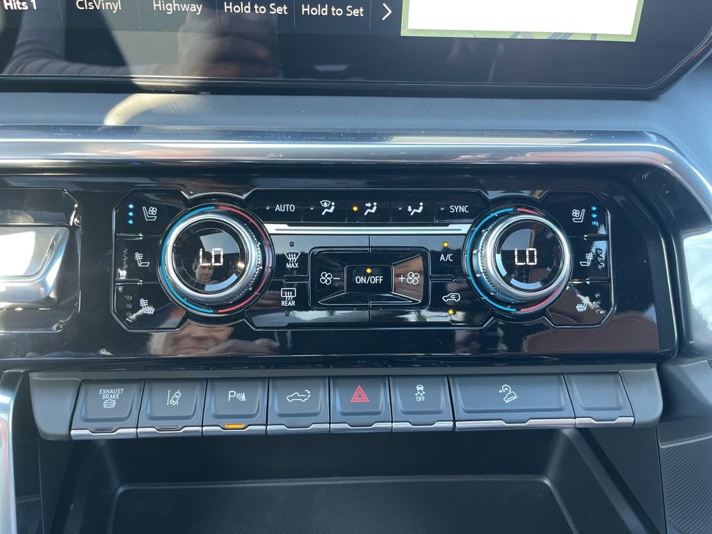 New 2026 GMC Sierra 2500 Denali Ultimate image 28