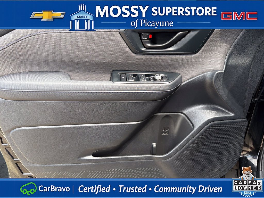 Used 2025 Subaru Forester Premium AWD/4WD image 14
