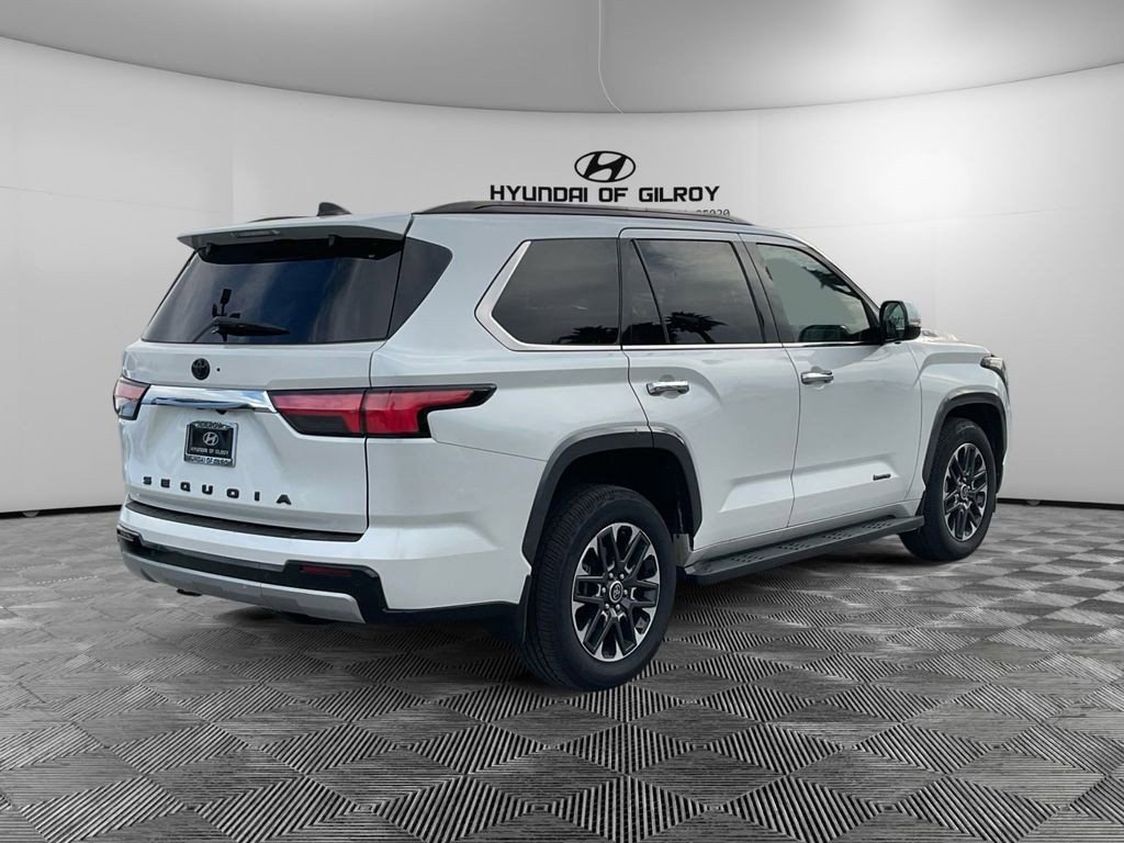 Used 2023 Toyota Sequoia Limited image 5
