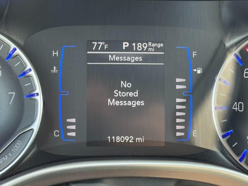 Used 2022 Chrysler Voyager LX FWD image 21