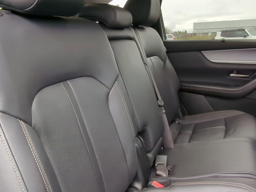 Used 2024 MAZDA CX-90 3.3 Turbo w/ Preferred Plus image 7