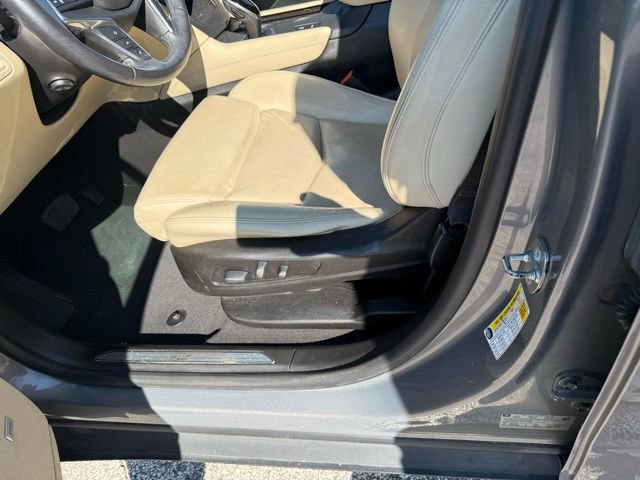 Used 2017 Cadillac XT5 Premium Luxury FWD image 20