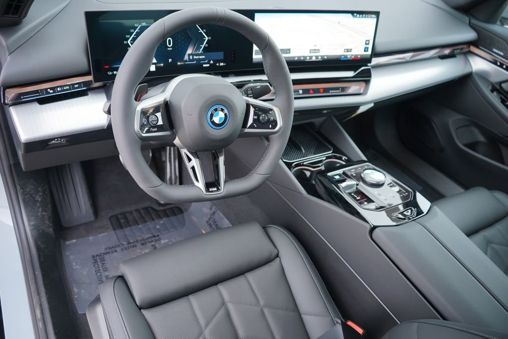 New 2026 BMW i5 eDrive40 w/ M Sport Package RWD image 12