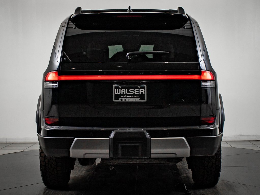 Used 2024 Lexus GX 550 image 7