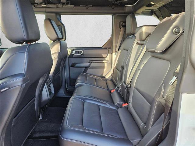 New 2025 Ford Bronco Outer Banks image 12