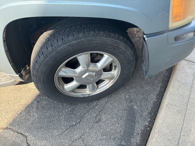 Used 2006 GMC Envoy SLE AWD/4WD image 4