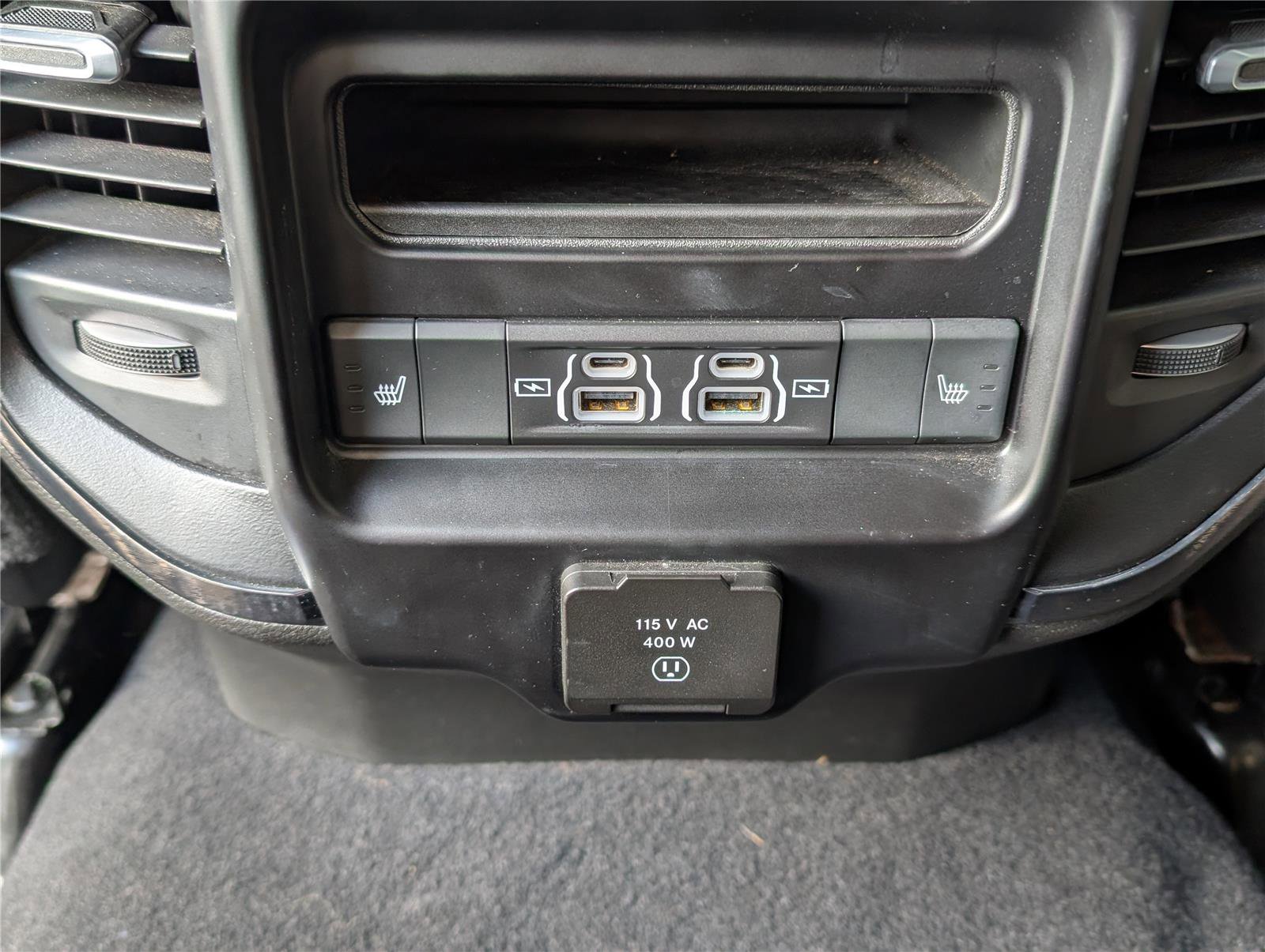 Used 2025 RAM 3500 Limited image 17