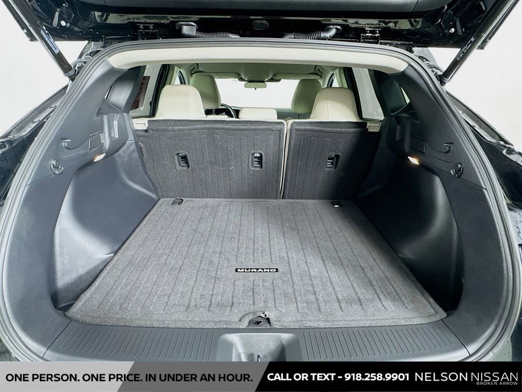 Certified 2025 Nissan Murano SV image 24