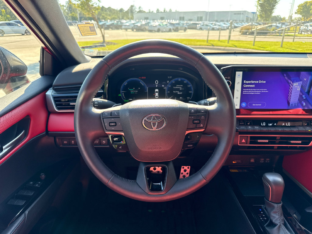 Used 2025 Toyota Camry XSE FWD image 19