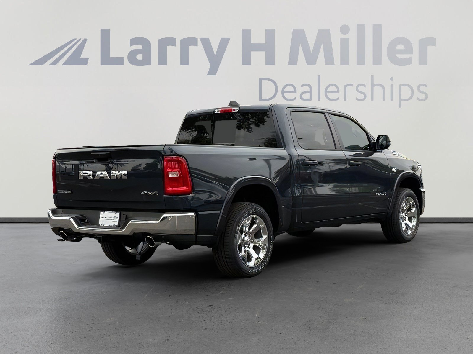 New 2026 RAM 1500 Big Horn AWD/4WD image 6