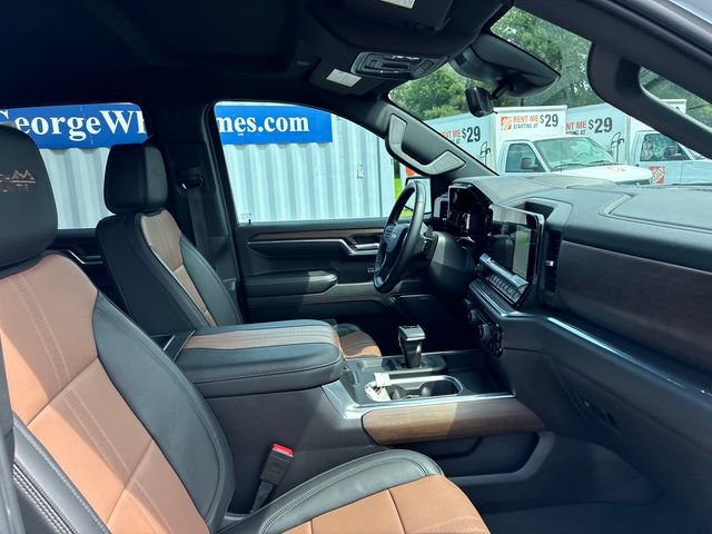 Used 2024 Chevrolet Silverado 1500 High Country w/ Technology Package AWD/4WD image 47