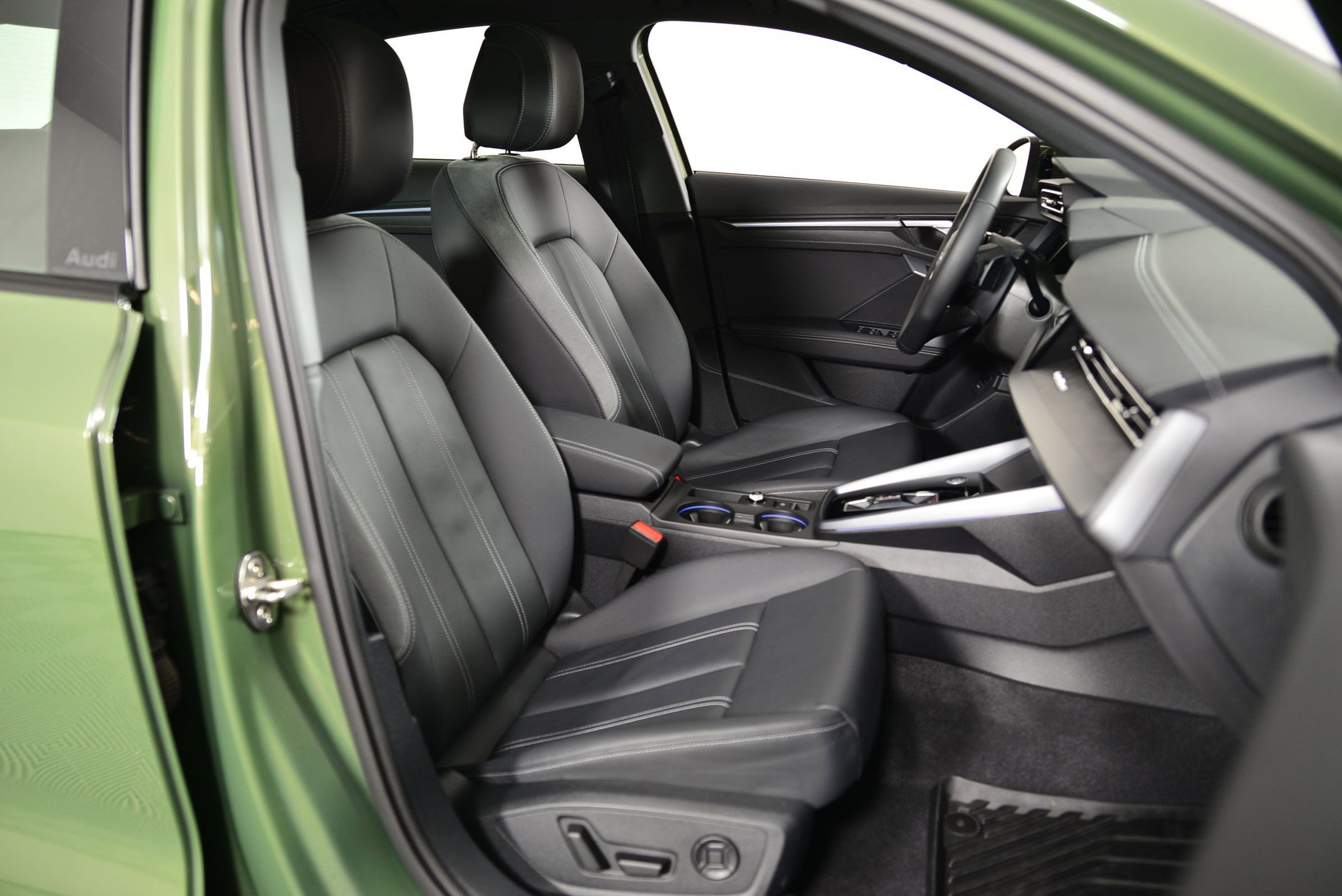 Certified 2025 Audi A3 2.0T Premium image 20