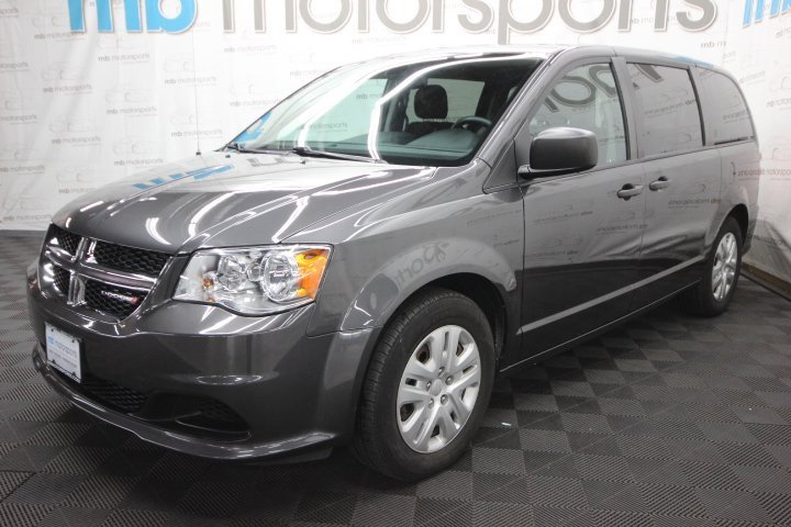 Used 2019 Dodge Grand Caravan SE w/ UConnect Hands-Free Group image 1