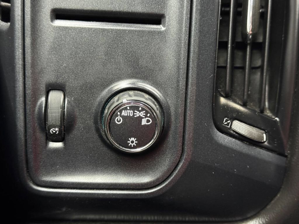 Used 2017 Chevrolet Silverado 1500 Custom w/ Rally 1 Edition image 30