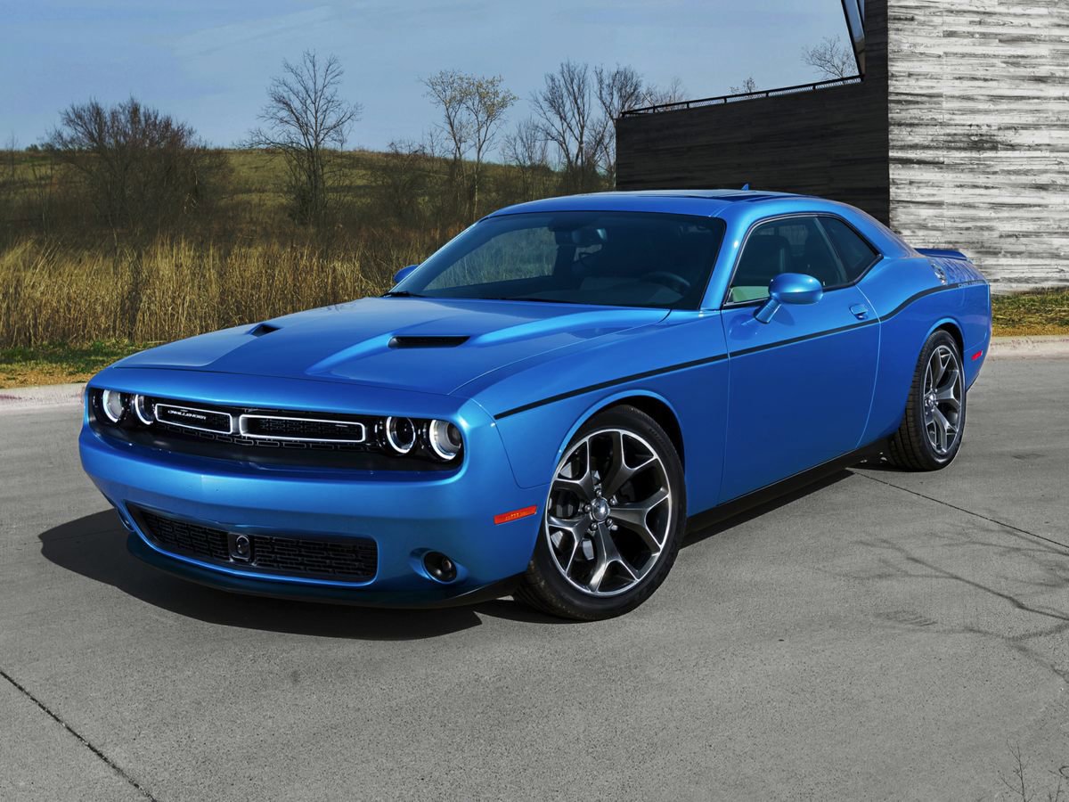 Used 2016 Dodge Challenger R/T w/ Blacktop Package image 1