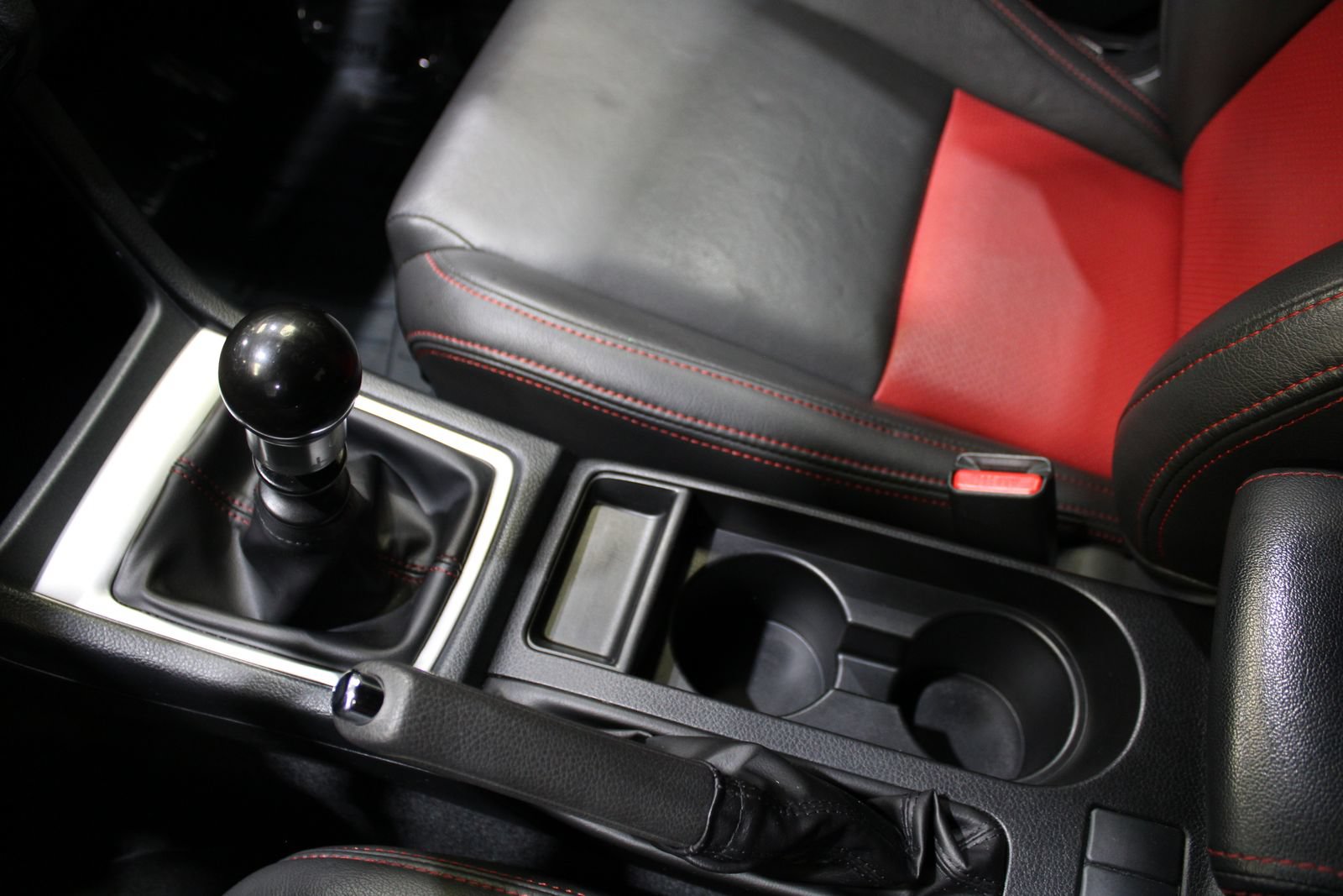 Used 2015 Subaru WRX AWD/4WD image 28