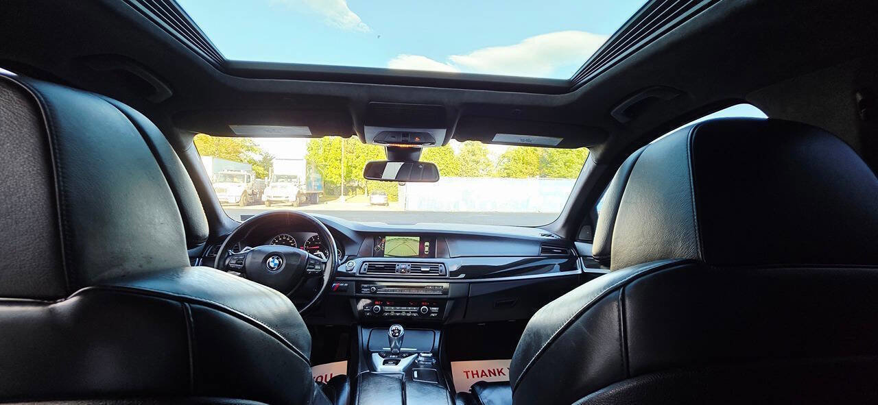 Used 2013 BMW M5 image 17