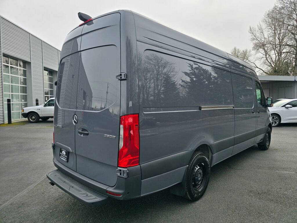 New 2025 Mercedes-Benz Sprinter 2500 image 6