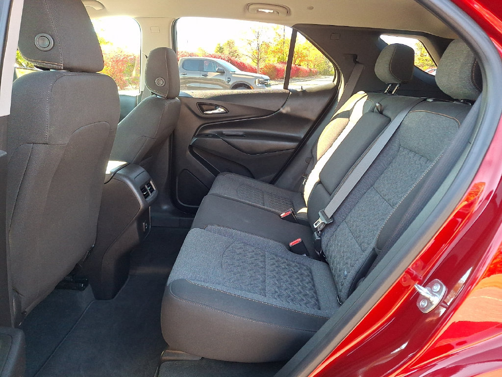 Used 2024 Chevrolet Equinox LT AWD/4WD image 13