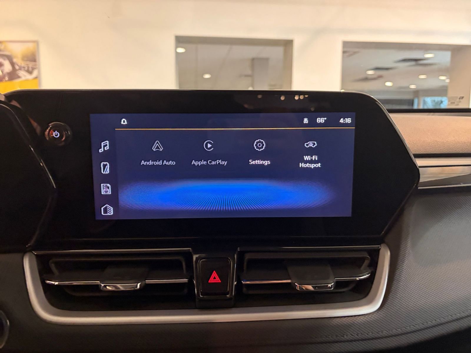 Used 2025 Chevrolet TrailBlazer LT image 22