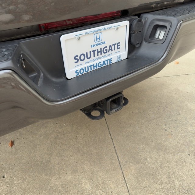 Used 2017 RAM 3500 Tradesman w/ Power & Remote Entry Group image 16