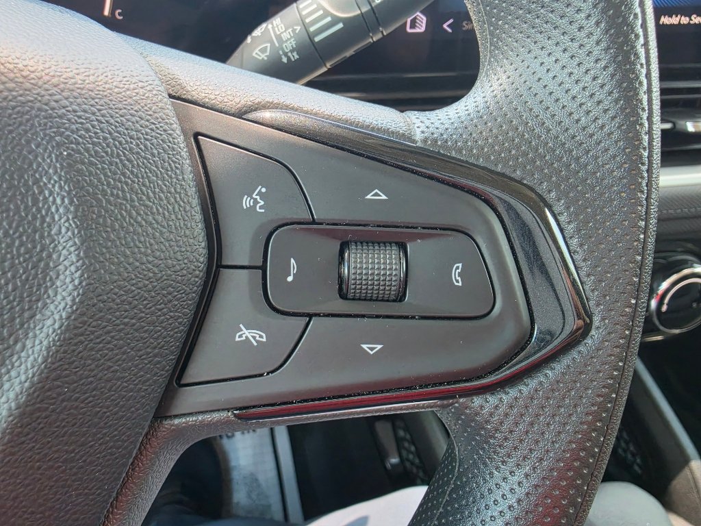 Used 2024 Chevrolet TrailBlazer LT w/ Driver Confidence Package FWD image 26